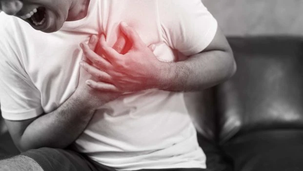 can bad posture lead to chest pain